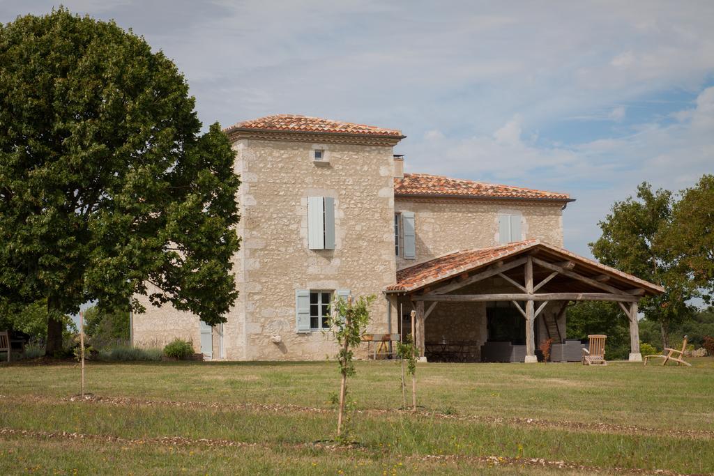 Chambres D'Hotes Domaine De Nazere Avezan Luaran gambar