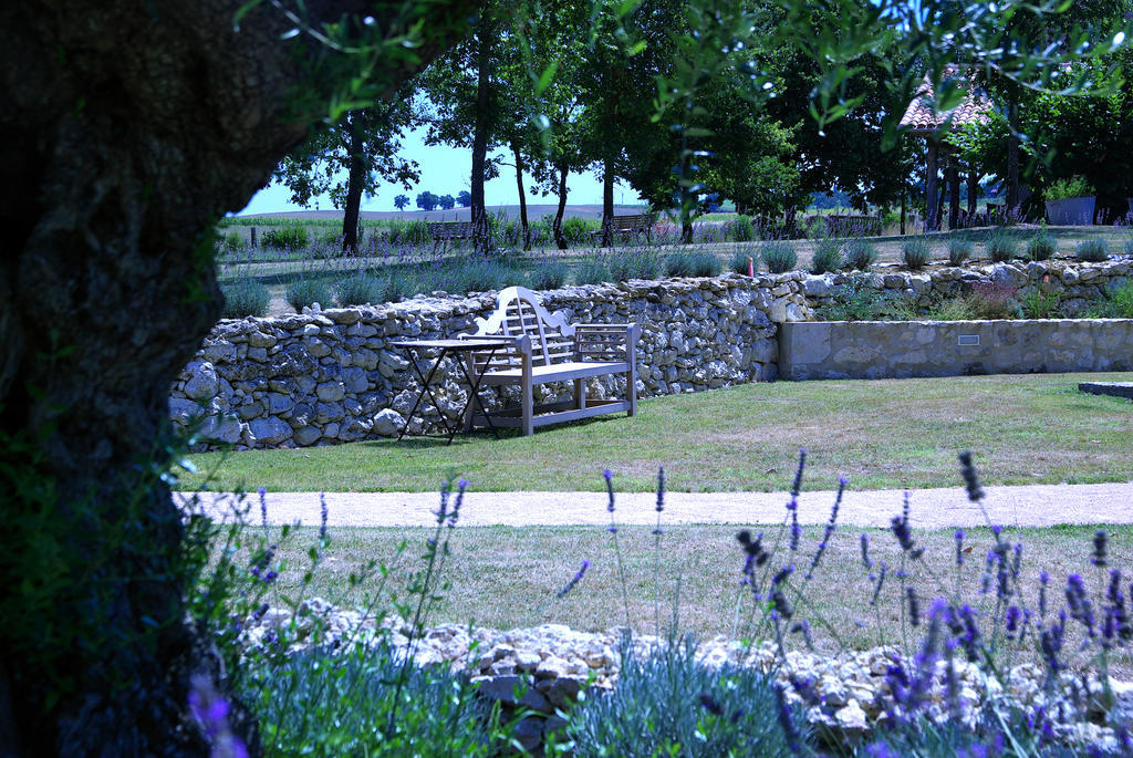 Chambres D'Hotes Domaine De Nazere Avezan Luaran gambar